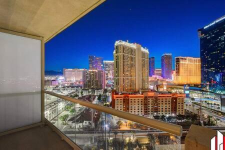 Mgm Signature-15-717 F1 Track & Strip View Balcony 拉斯维加斯 外观 照片