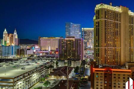 Mgm Signature-15-717 F1 Track & Strip View Balcony 拉斯维加斯 外观 照片