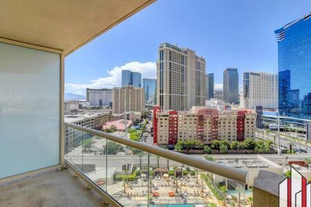 Mgm Signature-15-717 F1 Track & Strip View Balcony 拉斯维加斯 外观 照片